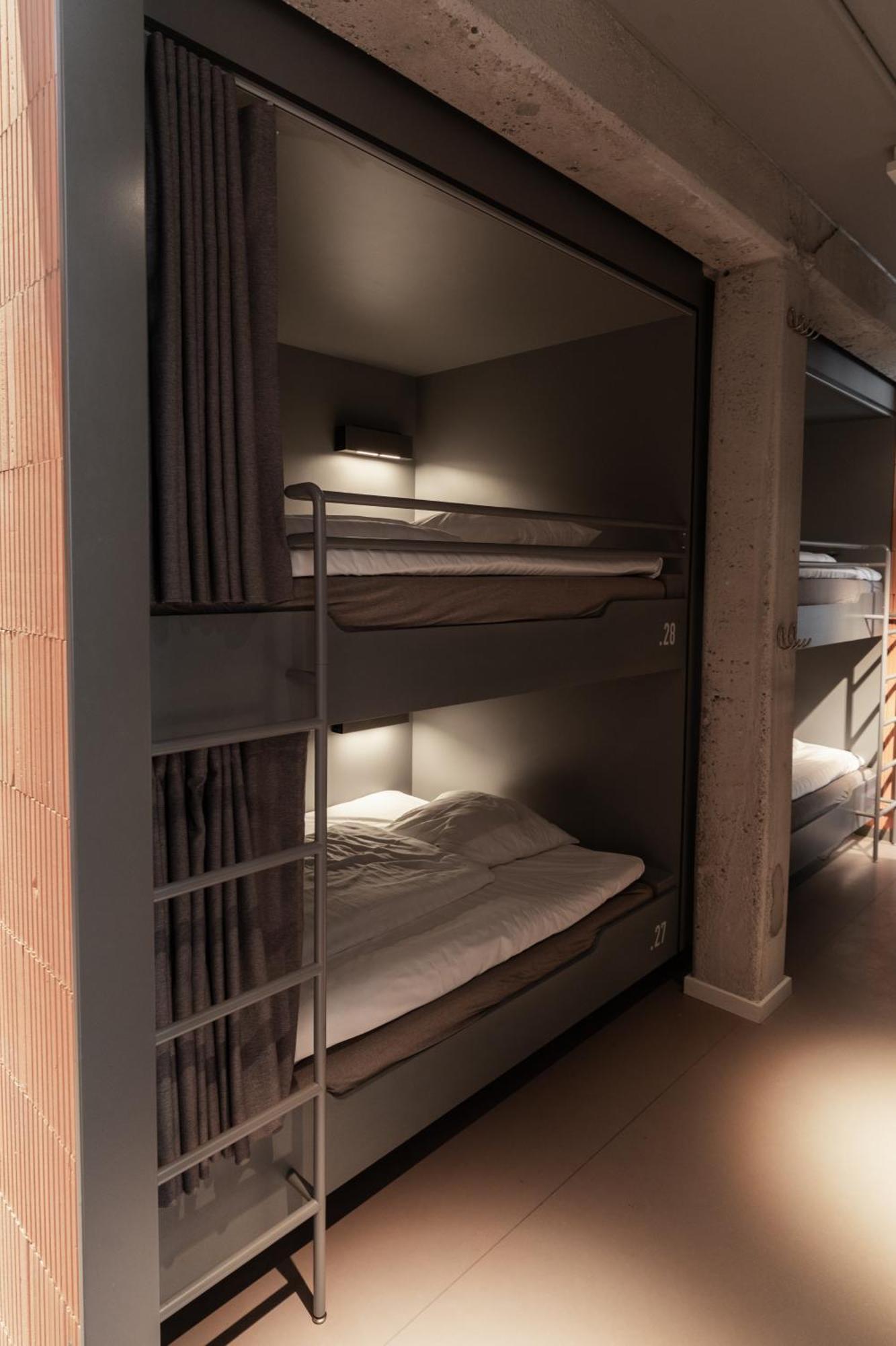 Hostel Roberta'S Society Århus Exteriér fotografie